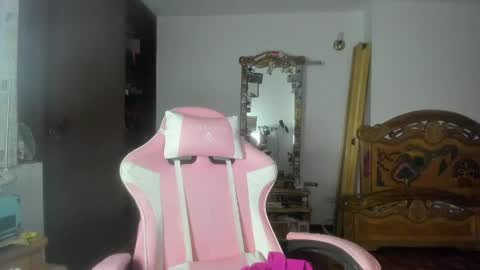 Snapshot of madam_sativa chatting on April 2026 03:37:01 AM di online show from April 2026 03:37:01 AM
