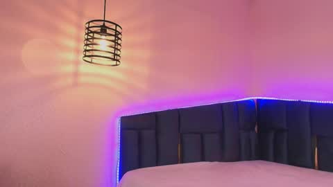 Snapshot of madame_dymont chatting on September 2025 11:21:01 AM Charlotte online show from September 2025 11:21:01 AM