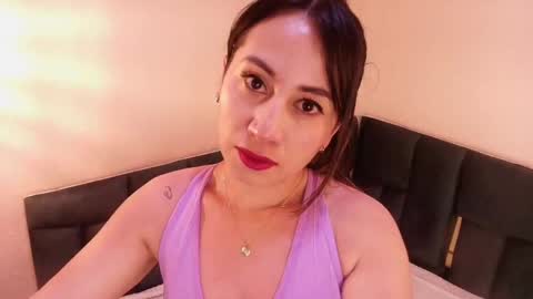 Snapshot of madame_dymont chatting on October 2025 11:52:02 AM Charlotte online show from October 2025 11:52:02 AM