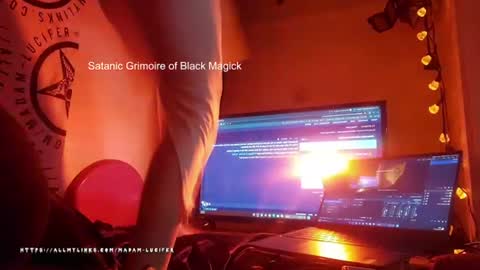 Snapshot of madame_lucifer chatting on July 2026 04:01:01 PM Madame Lucifer online show from July 2026 04:01:01 PM