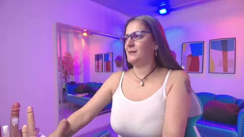 Snapshot of madame_scarllet chatting on April 2026 11:27:01 AM Madame Scarllet online show from April 2026 11:27:01 AM