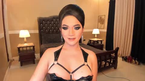 Snapshot of madammistressdominatrixxx chatting on March 2025 10:38:01 PM Alison Kloss online show from March 2025 10:38:01 PM