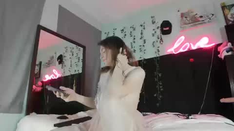 Snapshot of maddi_avalon chatting on October 2025 02:58:02 AM Maddi Avalon online show from October 2025 02:58:02 AM