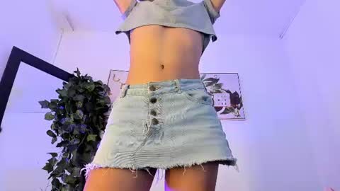Snapshot of maddie_ray_ chatting on June 2026 11:53:01 AM Maddie Ray online show from June 2026 11:53:01 AM