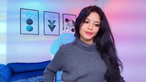 Snapshot of maddie_t18 chatting on June 2026 11:53:02 PM maddie_t18 online show from June 2026 11:53:02 PM