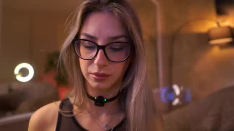 Maddie online show from April 2026 07:58:01 PM