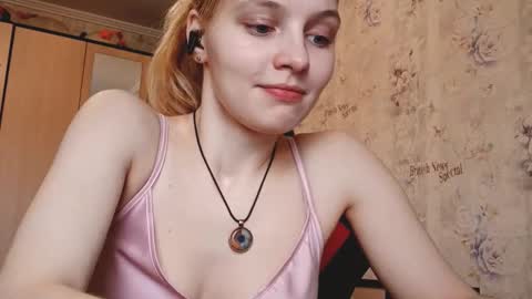 Snapshot of maddiecager chatting on March 2026 07:15:01 AM Emma online show from March 2026 07:15:01 AM