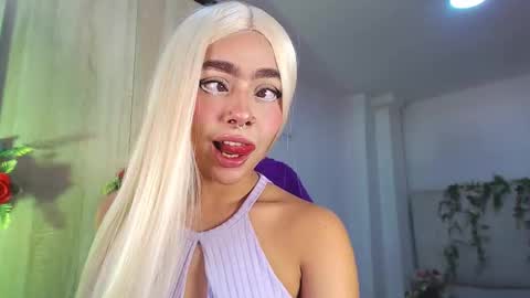 Snapshot of maddiie_and_clyde chatting on October 2025 07:18:01 PM maddiie and clyde online show from October 2025 07:18:01 PM