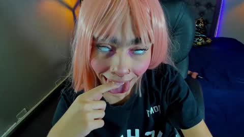 Maddie online show from December 2024 02:49:02 PM