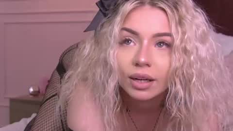 Snapshot of maddisonblush chatting on July 2026 06:42:01 AM Maddison online show from July 2026 06:42:01 AM