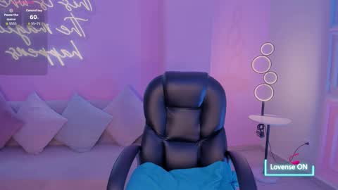 Maddison online show from November 2025 05:20:01 AM