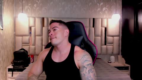 Snapshot of maddox_santana chatting on December 2024 03:33:02 AM Maddox Santana online show from December 2024 03:33:02 AM