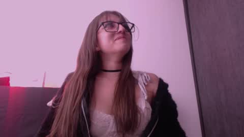 Maddy UwU online show from November 2025 08:20:01 PM