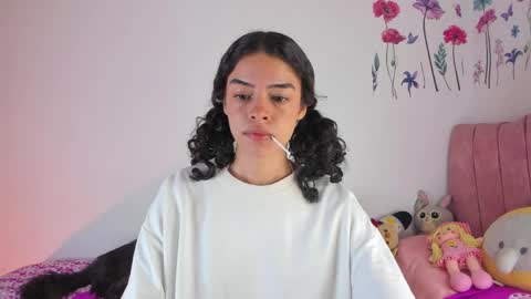 maddy_parker__ online show from April 2026 10:33:02 PM