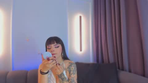 Snapshot of maddy_walker chatting on September 2025 07:58:02 PM Maddy online show from September 2025 07:58:02 PM