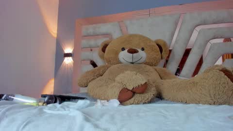  Maddy Crofft online show from March 2025 05:22:02 PM