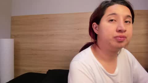 Snapshot of madelaine_blosson chatting on June 2026 10:25:01 AM Madelaine online show from June 2026 10:25:01 AM
