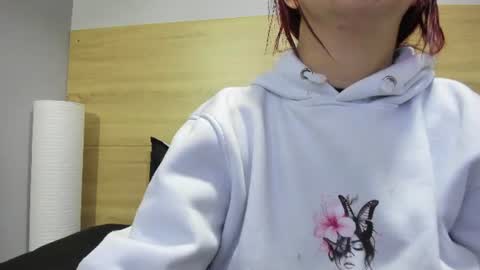 Snapshot of madelaine_blosson chatting on June 2026 10:30:02 AM Madelaine online show from June 2026 10:30:02 AM