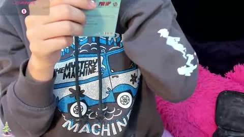 Snapshot of madelin_clerk chatting on December 2024 07:59:02 PM Madelin Clerk online show from December 2024 07:59:02 PM