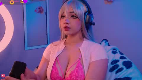 Madeline  online show from October 2025 03:59:01 AM