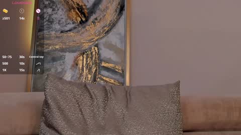 Snapshot of madelinefox_ chatting on February 2025 11:24:01 PM Madeline online show from February 2025 11:24:01 PM