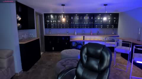 Snapshot of madelinefox_ chatting on March 2025 09:03:02 AM Madeline online show from March 2025 09:03:02 AM