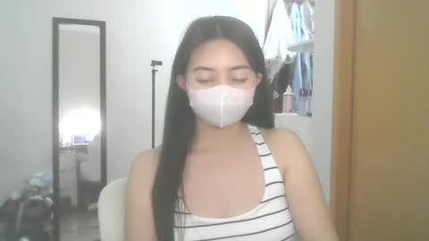 Snapshot of madi_perez chatting on April 2026 02:15:02 PM Madi online show from April 2026 02:15:02 PM