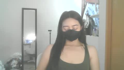 Snapshot of madi_perez chatting on April 2026 08:04:02 AM Madi online show from April 2026 08:04:02 AM