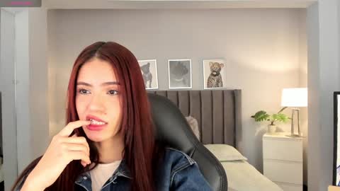 Snapshot of madie_collins7 chatting on December 2024 11:54:02 AM Madie online show from December 2024 11:54:02 AM