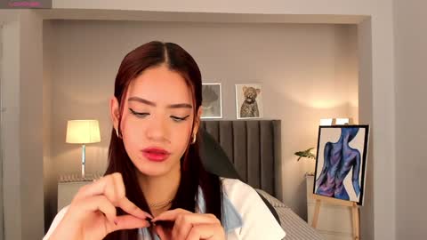 Snapshot of madie_collins7 chatting on December 2024 12:01:02 PM Madie online show from December 2024 12:01:02 PM