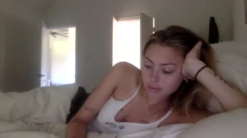 Snapshot of madirose69 chatting on September 2025 03:38:02 PM mari rose online show from September 2025 03:38:02 PM