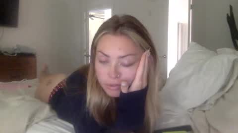 Snapshot of madirose69 chatting on October 2025 02:47:02 PM mari rose online show from October 2025 02:47:02 PM