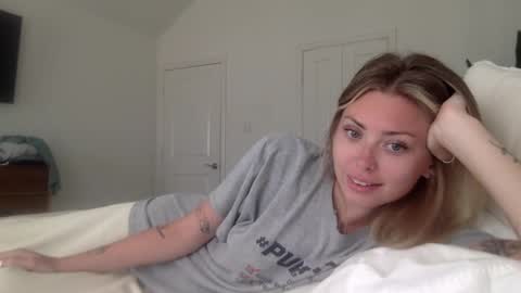 Snapshot of madirose69 chatting on October 2025 01:53:02 PM mari rose online show from October 2025 01:53:02 PM