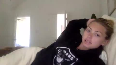 Snapshot of madirose69 chatting on October 2025 02:51:01 PM mari rose online show from October 2025 02:51:01 PM