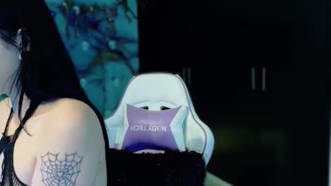 madison_jacksonn online show from November 2025 09:54:01 PM