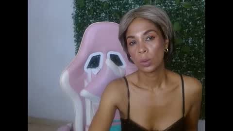 Snapshot of madison_tits chatting on April 2026 09:23:01 PM madison_tits online show from April 2026 09:23:01 PM