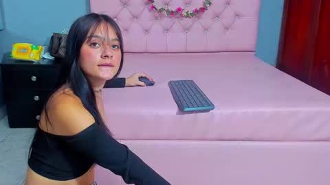 Madison Carzon online show from November 2025 02:10:02 AM