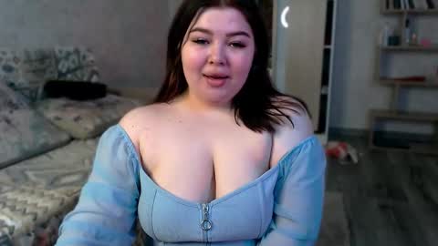 Snapshot of madisonmongomery chatting on March 2026 12:32:01 PM madisonmongomery online show from March 2026 12:32:01 PM