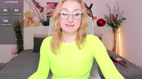 Snapshot of madissonkiss chatting on November 2025 01:11:01 AM Madisson online show from November 2025 01:11:01 AM