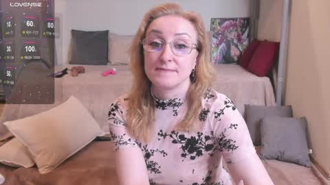 Snapshot of madissonkiss chatting on April 2026 01:25:01 AM Madisson online show from April 2026 01:25:01 AM
