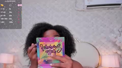 Snapshot of madissonlopez chatting on November 2025 09:48:02 PM Madisson Lopez online show from November 2025 09:48:02 PM