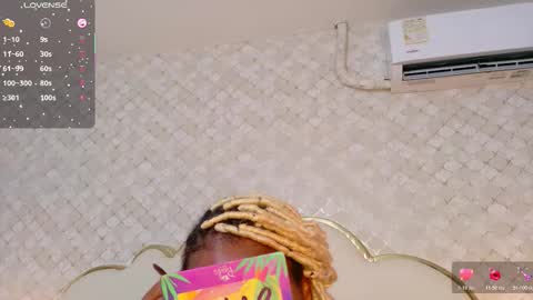 Snapshot of madissonlopez chatting on November 2025 03:06:01 AM Madisson Lopez online show from November 2025 03:06:01 AM