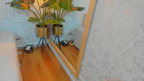 madissonmoore5 online show from September 2025 12:16:01 PM