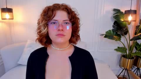 madissonmoore5 online show from September 2025 11:58:01 AM