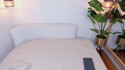 madissonmoore5 online show from October 2025 12:02:02 PM