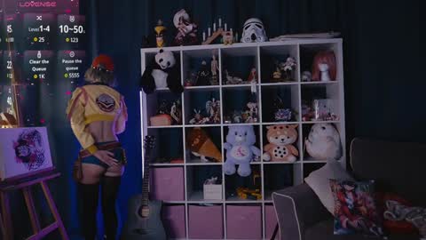 Alice online show from February 2025 07:22:02 PM