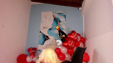 Snapshot of madokaa22 chatting on February 2025 03:39:02 PM Madoka online show from February 2025 03:39:02 PM