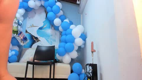 Snapshot of madokaa22 chatting on October 2025 12:01:02 PM Madoka online show from October 2025 12:01:02 PM