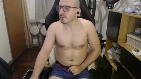 Snapshot of madziula chatting on August 2026 04:47:01 AM Peter online show from August 2026 04:47:01 AM