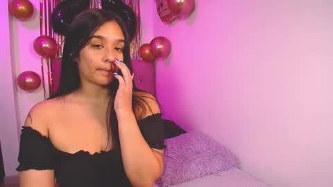 Snapshot of mae_nathan chatting on November 2025 05:29:01 AM mae and nathan online show from November 2025 05:29:01 AM